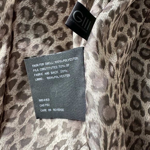 Sherpa Style Cream Colored Faux Fur Coat - Picture 12 of 13